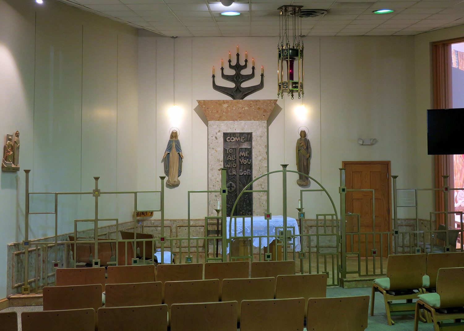 St. Mary Magdalen Church (Altamonte Springs, Florida) - chapel, sanctuary
